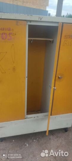 Шкафы для раздевалок бу