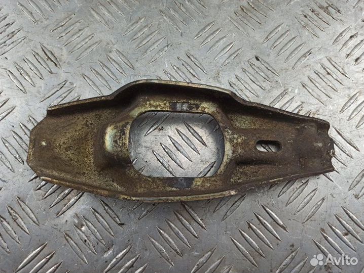 Вилка сцепления Audi 80