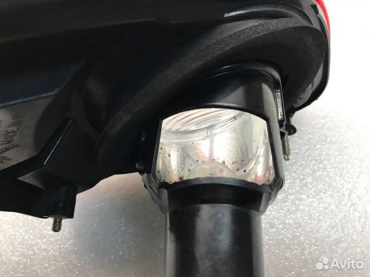Фонарь задний правый Nissan Qashqai 1.6 2009