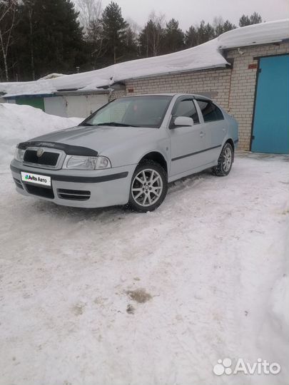 Skoda Octavia 1.6 МТ, 2008, 165 000 км