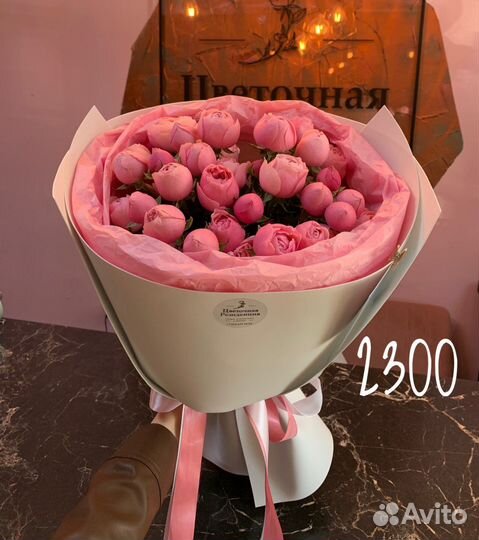 Букет цветов (коробка, цилиндр) гортензия