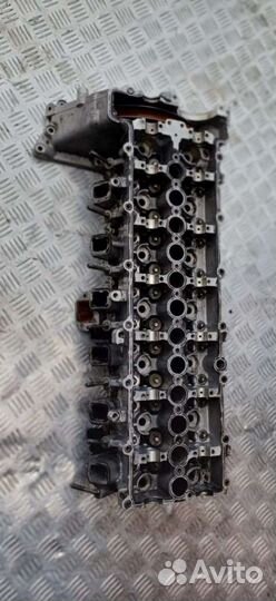 Головка блока цилиндров BMW 7 E38 2000