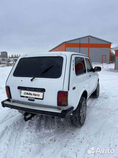 LADA 4x4 (Нива) 1.7 МТ, 2005, 200 000 км