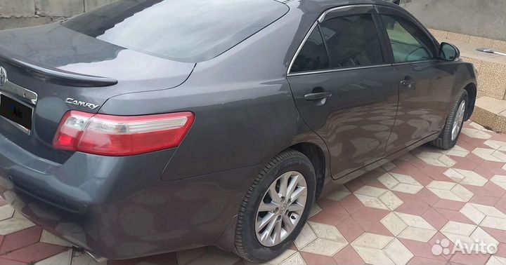 Toyota Camry, 2011