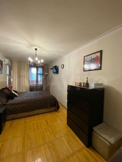 3-к. квартира, 96 м², 9/10 эт.