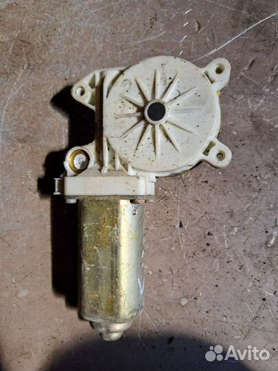 Моторчик стеклоподъёмника на Jaguar s-type