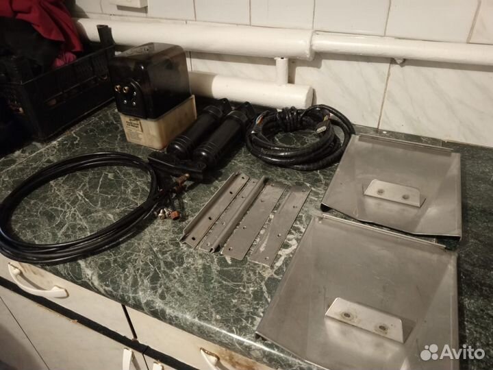 Транцевые плиты Bennett M80