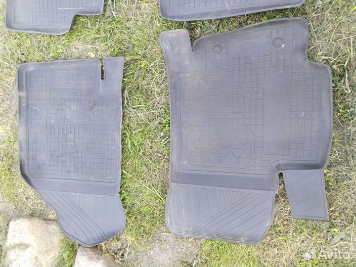 Автомобильные коврики