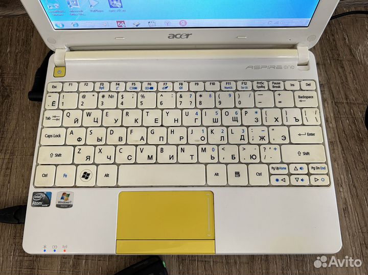 Acer Aspire One Happy2-N578Qyy