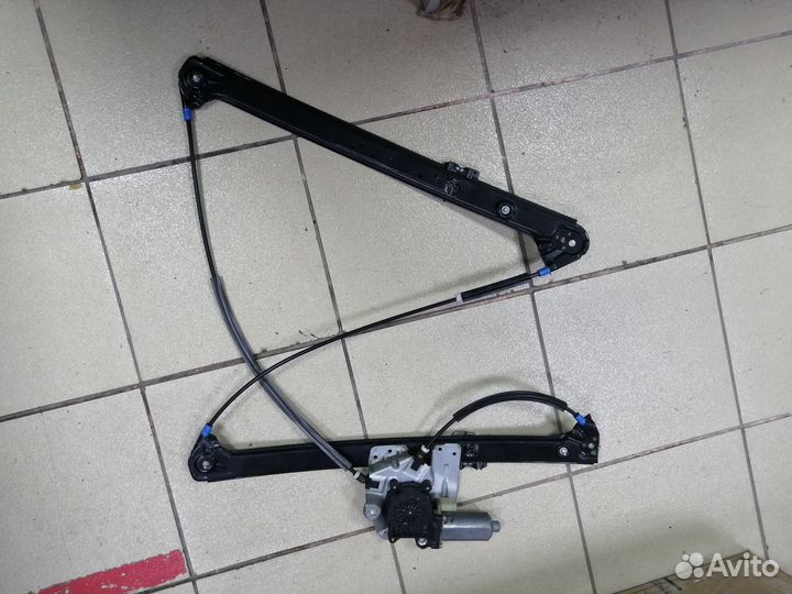 Стеклоподъемник передний правый BMW X5 E53