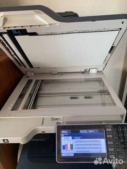 Мфу лазерный цветной oki вместе с картиджами