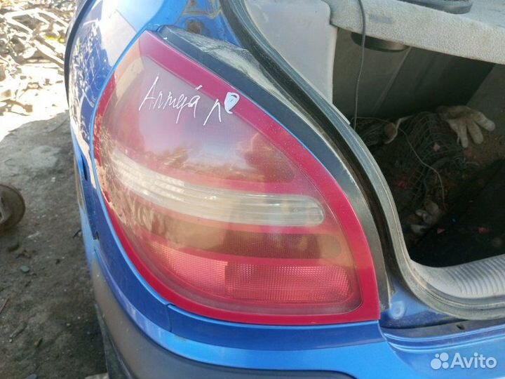 Фонарь задний левый Nissan Almera хэтчбек QG15DE