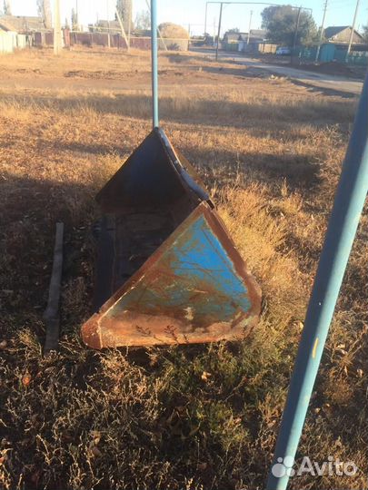 Погрузчик пку кун на мтз с ковшом