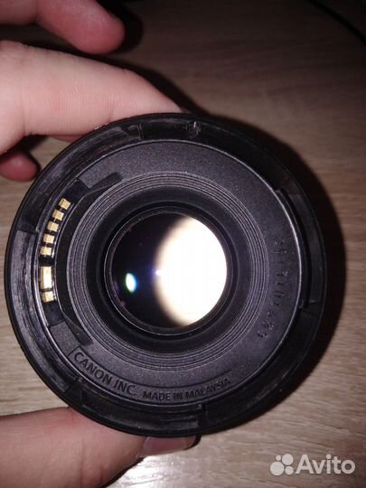 Объектив Canon EF 50mm f/1.8 II