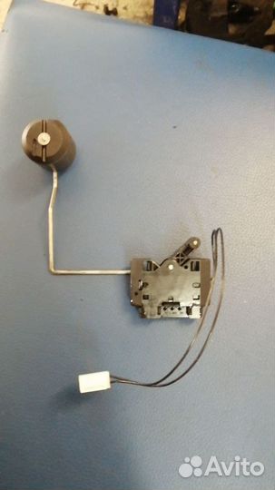 Поплавок уровень топлива bmw F30 F31 F34 F30