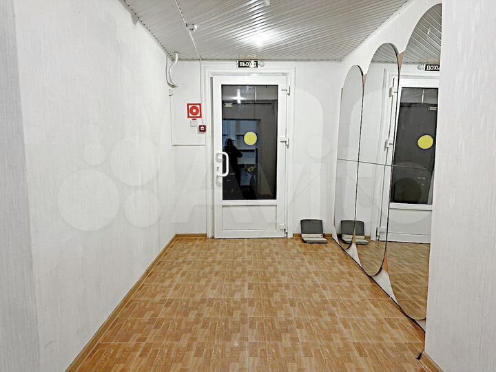 4-к. квартира, 105 м², 1/9 эт.