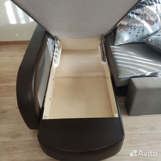 Угловой диван