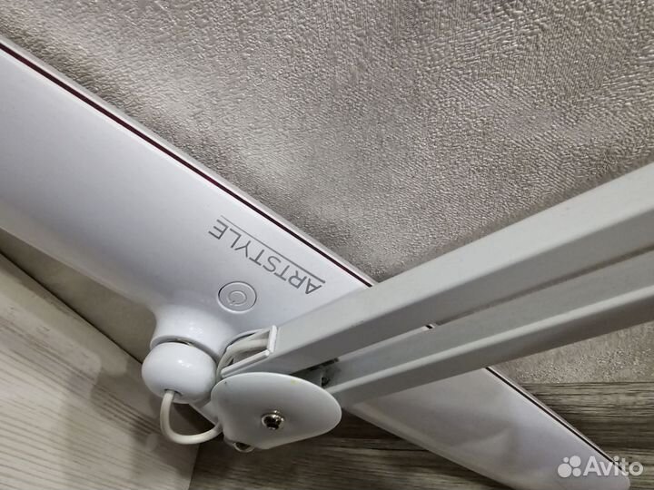 Лампа настольная