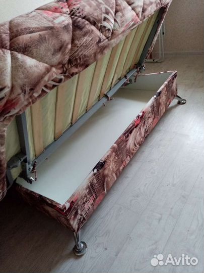 Диван клик-кляк бу