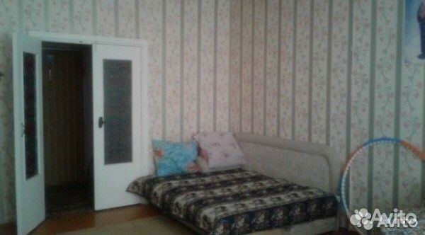 Диван
