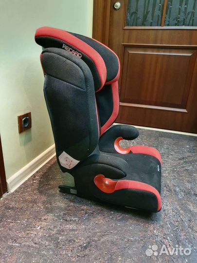Автокресло гр.2-3 15-36 кг Recaro Monza Nova 2