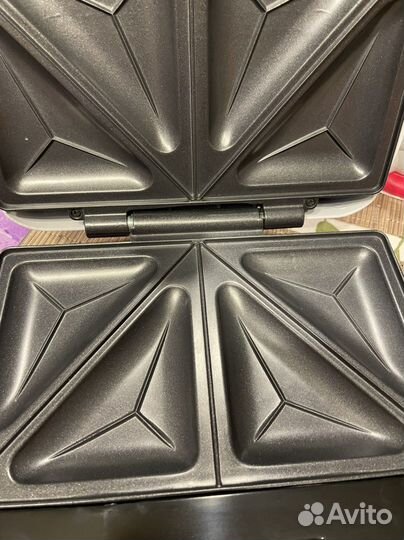 Сендвичница