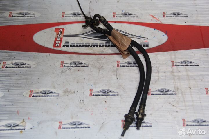 Тормозной шланг зад c Nissan Skyline V35 VQ25DD