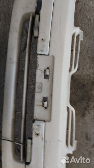 Бампер Toyota Prius NHW10 1nzfxe 1998