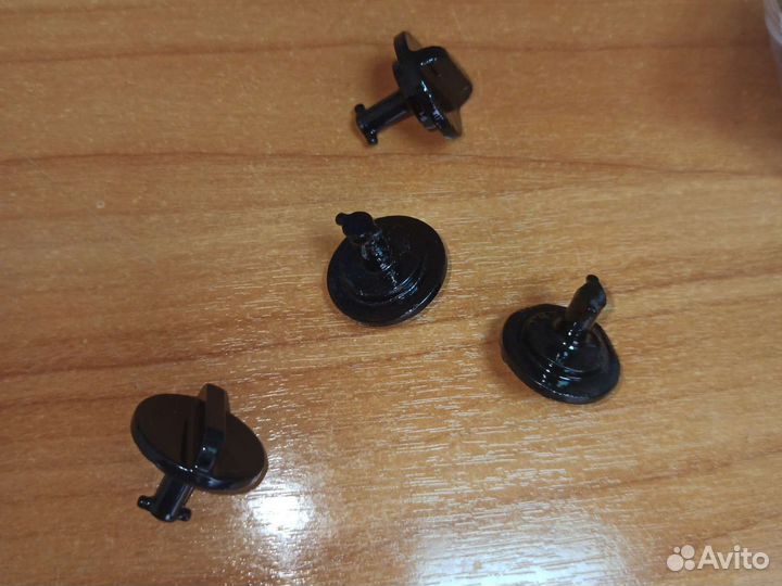 Фиксатор крепления аварийного знака VAG