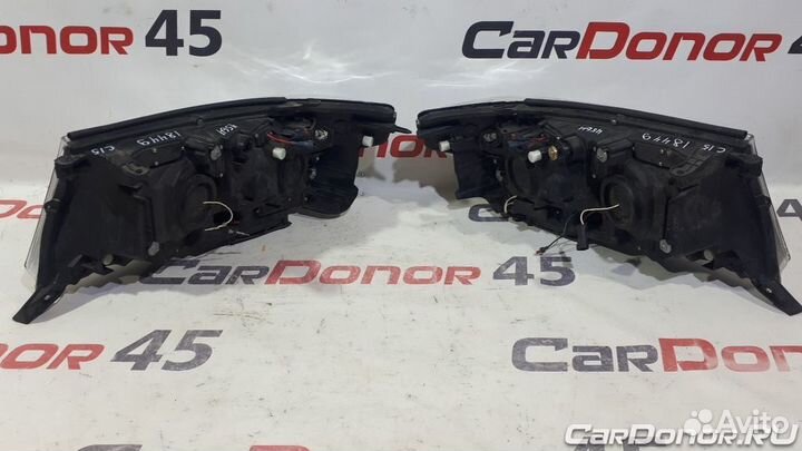 Фара головного света левая/правая (комплект) б/у д