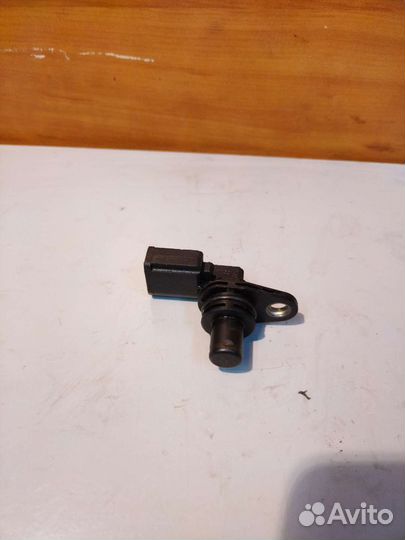 Датчик положения распредвала VAG BBY