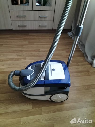 Моющий пылесос zelmer