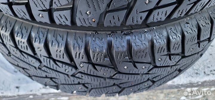 Bridgestone Blizzak Spike-01 205/70 R15