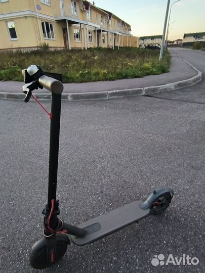 Электросамокат Xiaomi Mijia M365