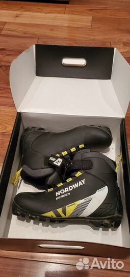 Лыжные ботинки на 39-40 р