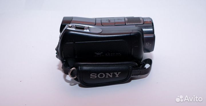 Видеокамера Sony HDR-SR12