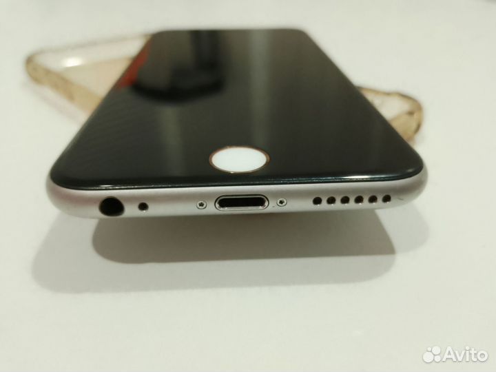 iPhone 6S, 32 ГБ