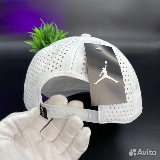 Белая кепка Jordan