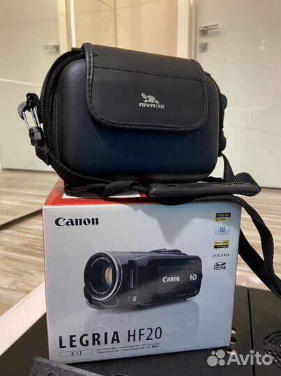 Видеокамера Canon Legria HF 20