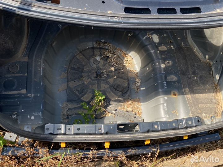 Крыло заднее Nissan Almera Classic