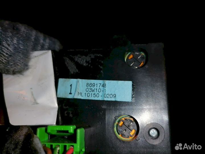 Блок включения фар 8691748 Volvo S60 V70 XC70 V70