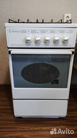 Продам газовую плиту