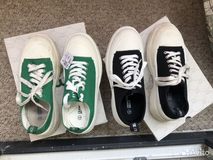 Черные и зеленые кеды р. 41