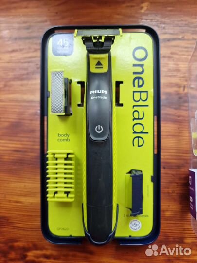 Продаю новый полный набор бритвы Phillips OneBlade