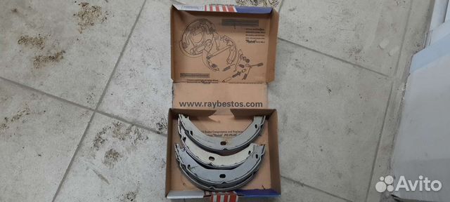 Колодки стояночного торм. Jeep Grand Cherokee/2000