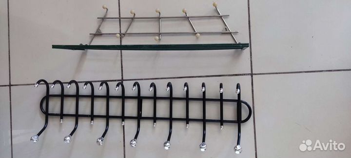 Вешалка для одежды настенная