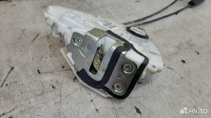 Замок двери Honda Cr-V R20A 2008
