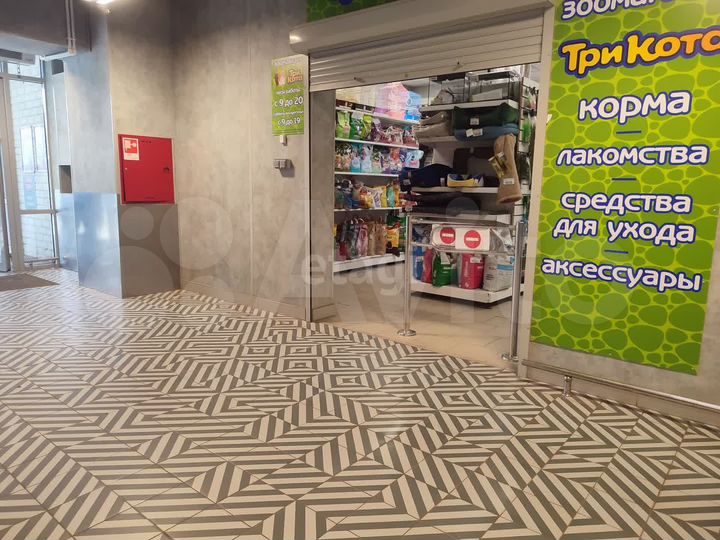 Продам торговое помещение, 512 м²