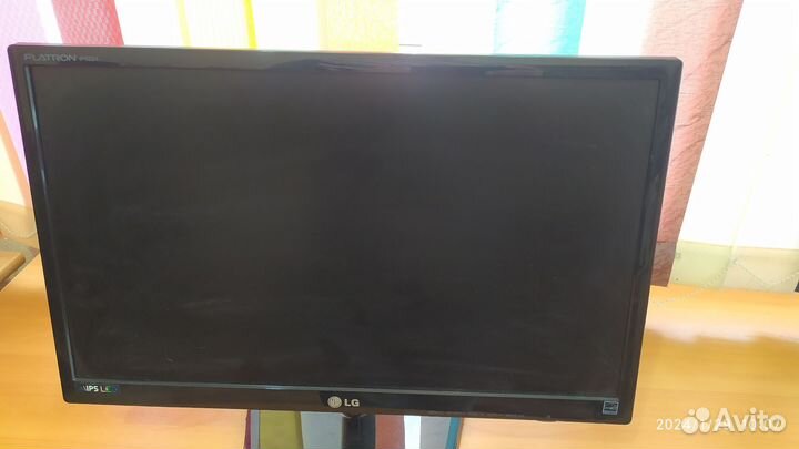 Монитор LG flatron 22