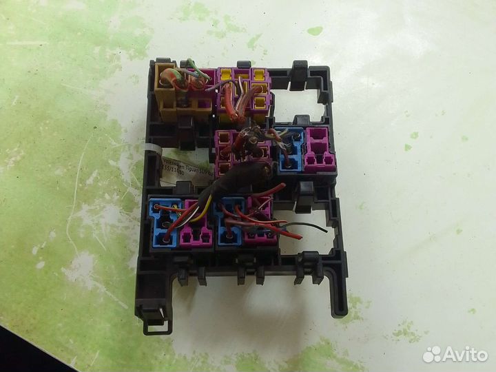 Блок реле Volkswagen Tiguan